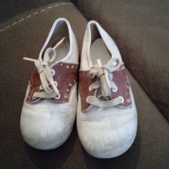 Vintage Baby Deer Cameo Trainers Saddle Shoes - Picture 1 of 8